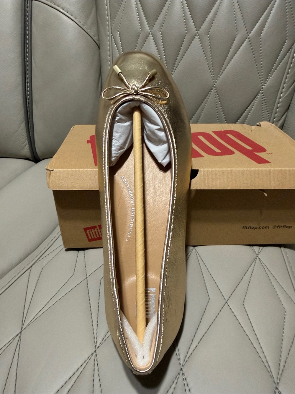 Fitflop y DELICATO BOW Gold Metallic Ballet Flats with Bow Trim - Picture 4 of 13